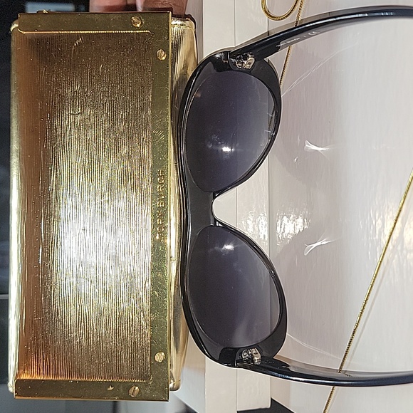 AUTHENTIC TORY BURCH AVIATOR STYLE SUNGLASSES (NEVER WORN) - Picture 4 of 5